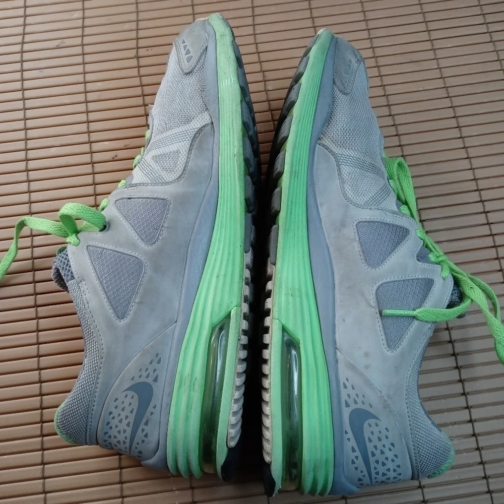 Nike LunarMax+ Running Shoe gray/ green Neon 415323-010 Low Lace Up men's 12 M.